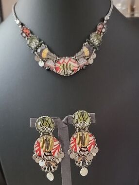 Ayala Bar Colorful Fabric  Under Glass Necklace And Earrings, Red, Gold, Green